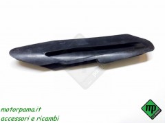 Tappo carena lato sinistro per attacco specchio Kymco Ak550
