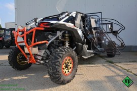 Can-am-Maverick-X3-MAX-DFK-cabin_53